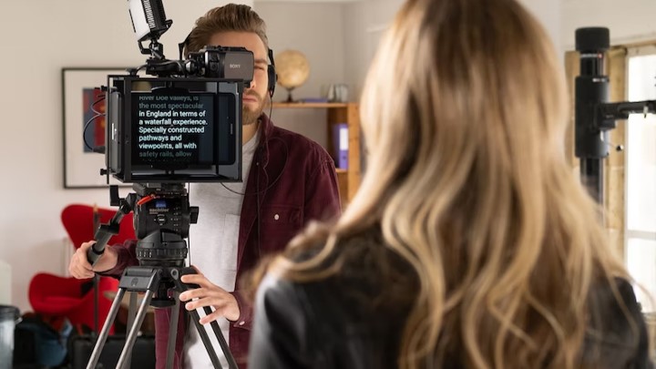 What is Teleprompter and How it Works?